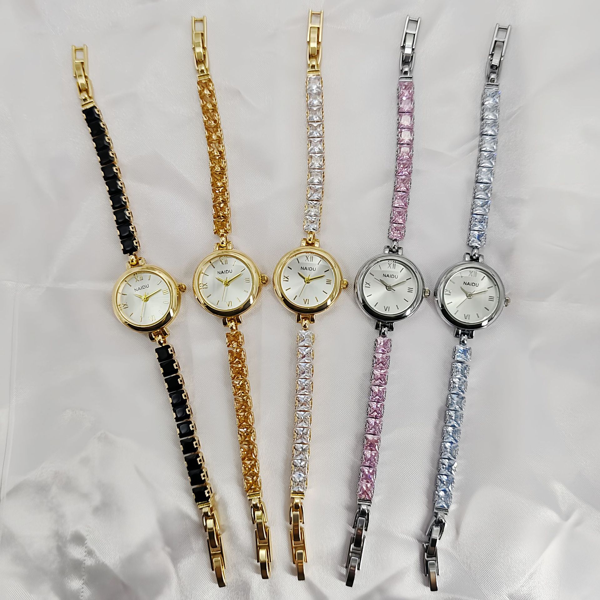 New Fashion Diamond-encrusted  - огляд і ціна Luxury Watch Levels